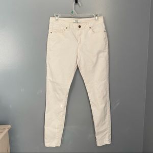 White skinny jeans